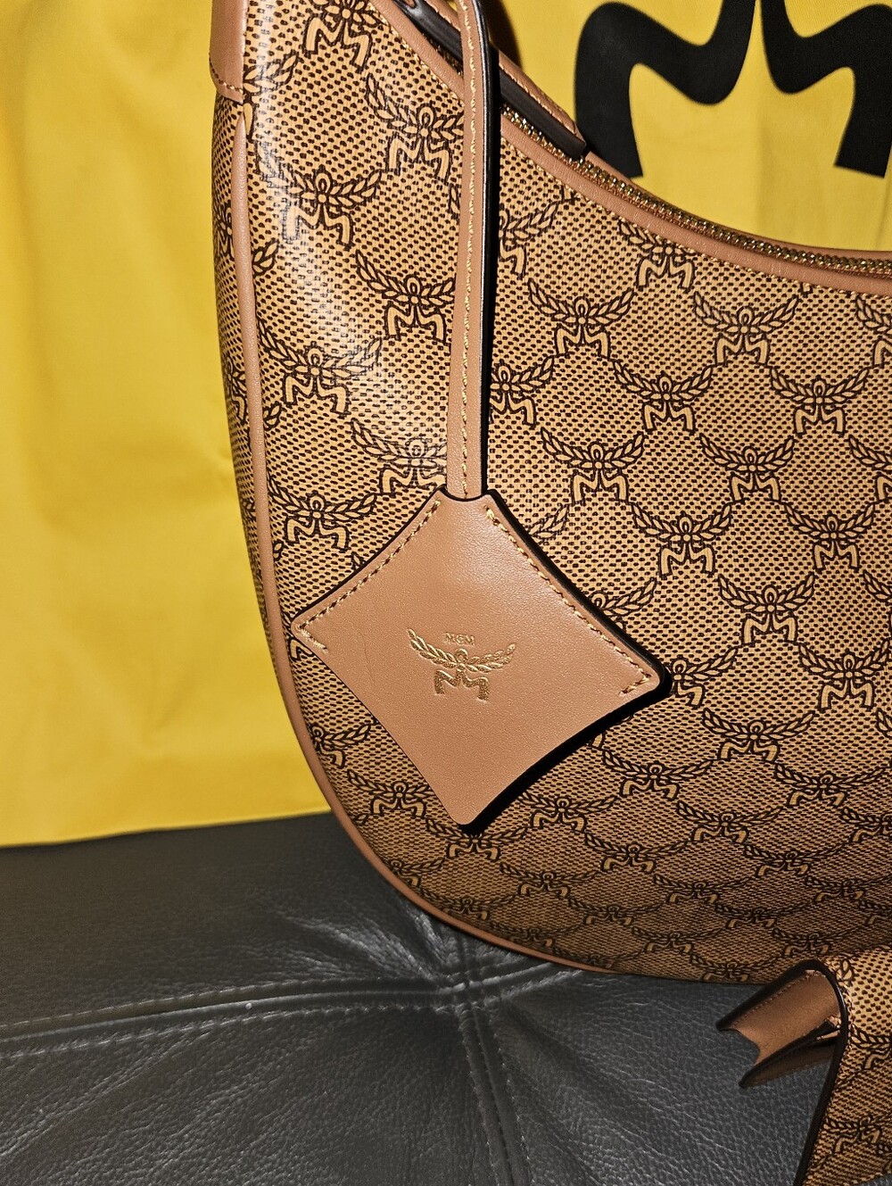MCM Lauretos Nappa Medium Himmel Hobo Crossbody W/ Card Case - Picture 7 of 13